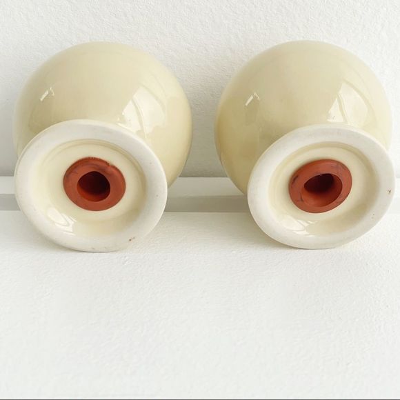 Fiesta Homer Laughlin Ivory Salt and Pepper Shakers - Picture 4 of 4